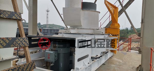 錘破、對輥破、立軸沖擊破三種制砂設(shè)備優(yōu)劣對比