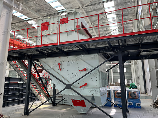 高頻篩，細(xì)物料篩分專家，效率高還不堵孔